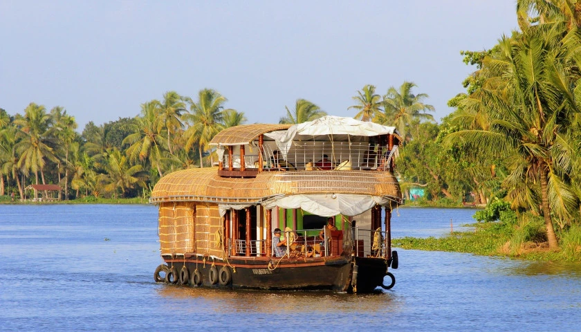 alleppey-houseboat-tour