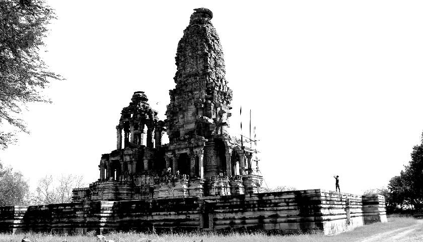 explore-kakanmath-temple-an-ancient-marvel-in-madhya-pradesh